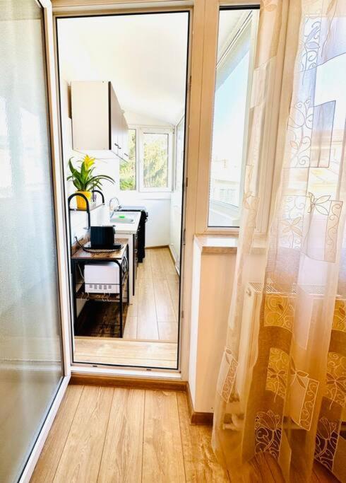 Cozy 1Br Apartment•Central•Quiet ブカレスト エクステリア 写真